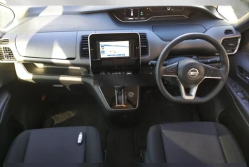 Nissan Serena X, 2022