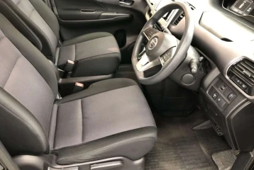 Nissan Serena X, 2022