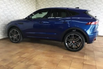 Jaguar E-Pace R-Dynamic SE 2.0L P250, 2023