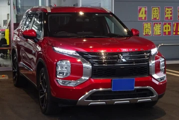 Mitsubishi Outlander PHEV 2.4 (7-Seater), 2022