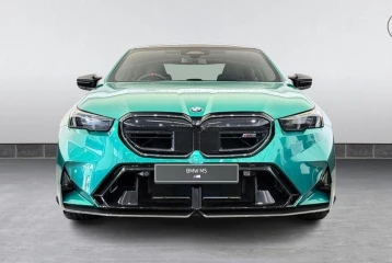 BMW M5 , 2025