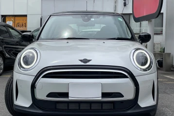 Mini Hatch 3-door Cooper DCT, 2023
