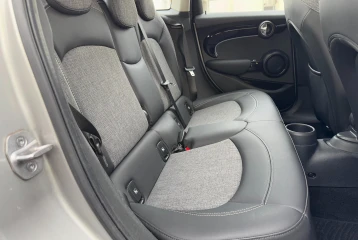 Mini Hatch 5-door Cooper D, 2023