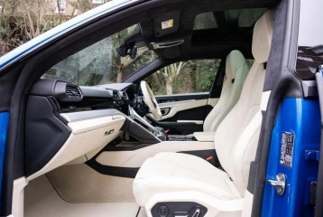 Lamborghini Urus , 2020