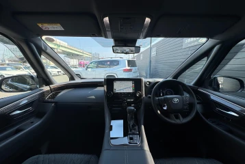 Toyota Alphard Hybrid 2.5, 2025