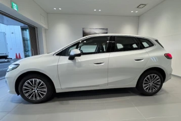 BMW 2 series 218I, 2024