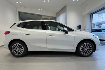 BMW 2 series 218I, 2024