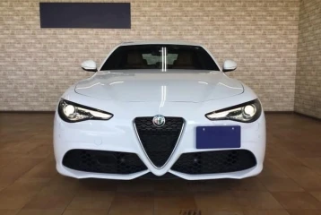 Alfa Romeo Giulia 2.0 Turbo TI, 2022