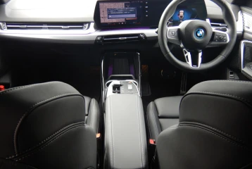 BMW iX2 xDrive 30, 2024
