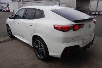 BMW iX2 xDrive 30, 2024