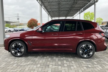 BMW iX3 , 2023