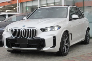BMW X5 50e M Sport, 2024
