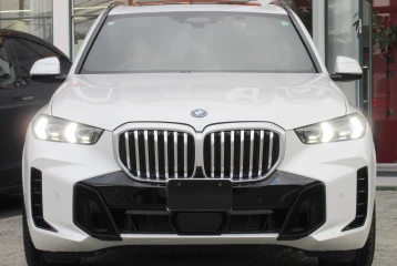 BMW X5 50e M Sport, 2024