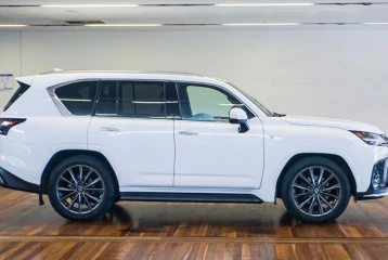 Lexus LX 500d, 2024