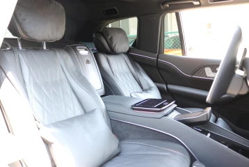 Mercedes GLS-class 600 Maybach, 2024