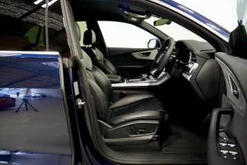 Audi Q8 55 TFSI Quattro S line, 2022