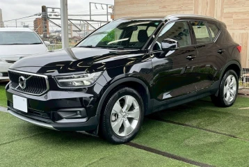 Volvo XC40 B4 Momentum, 2023