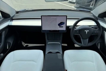 Tesla Model 3 Standard Range Plus, 2021