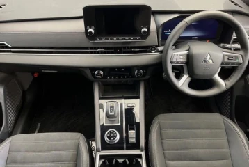 Mitsubishi Outlander PHEV 2.4 (5-Seater), 2023