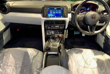 Nissan GT-R Premium Edition, 2023