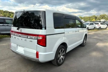 Mitsubishi Delica d:5 , 2022