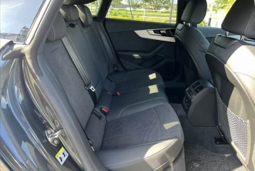Audi A5 40 TDI Quattro S Line, 2023