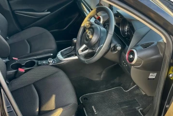 Mazda 2 15S Black Tone Edition, 2022