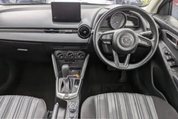 Mazda 2 15S 4WD, 2023