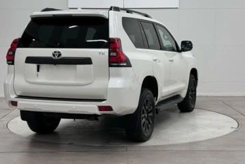 Toyota Land Cruiser Prado , 2023