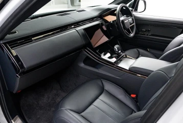 Land Rover Range Rover Sport Dynamic SE P550e, 2025