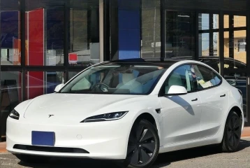 Tesla Model 3 RWD, 2024