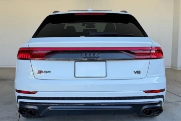 Audi SQ8 TFSI quattro tiptronic, 2024