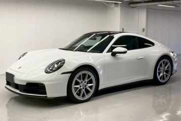 Porsche 911 PDK Carrera, 2025