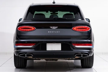 Bentley Bentayga Azure, 2024