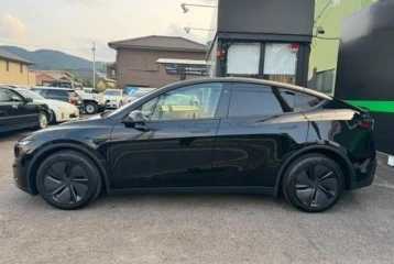 Tesla Model Y 75 kWh Long Range, 2025