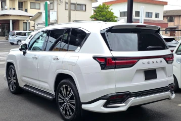 Lexus LX 600 7-seater, 2025
