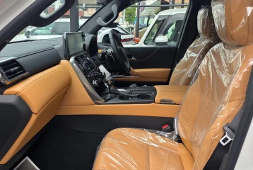 Lexus LX 600 7-seater, 2025