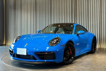 Porsche 911 PDK Carrera 4 GTS, 2023