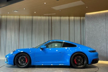 Porsche 911 PDK Carrera 4 GTS, 2023