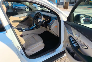 Mercedes EQC 400 4MATIC, 2024