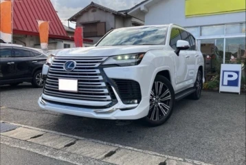 Lexus LX 600 7-seater, 2022