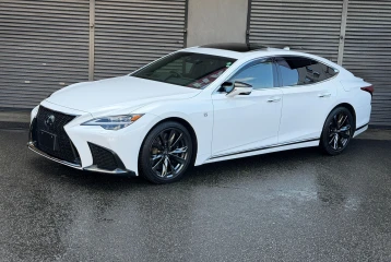 Lexus LS 500h F Sport, 2022
