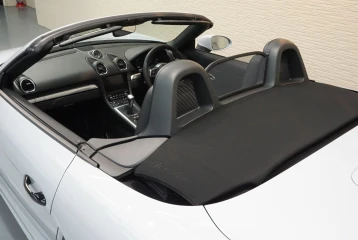 Porsche Boxster 718, 2024