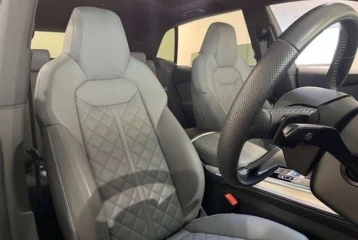 Audi Q8 55 TFSI Quattro S Line, 2025