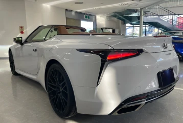 Lexus LC 500 Convertible, 2023