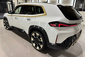 BMW XM Base, 2024