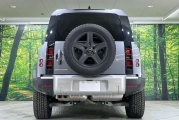 Land Rover Defender D300 S, 2024