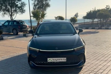 Toyota Crown Crossover RS, 2024