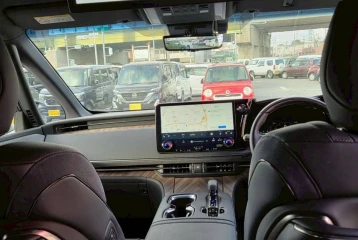 Lexus LM 500h Version L, 2025