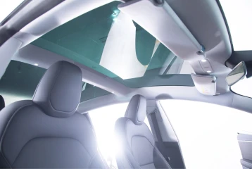 Tesla Model 3 60 kWh, 2025